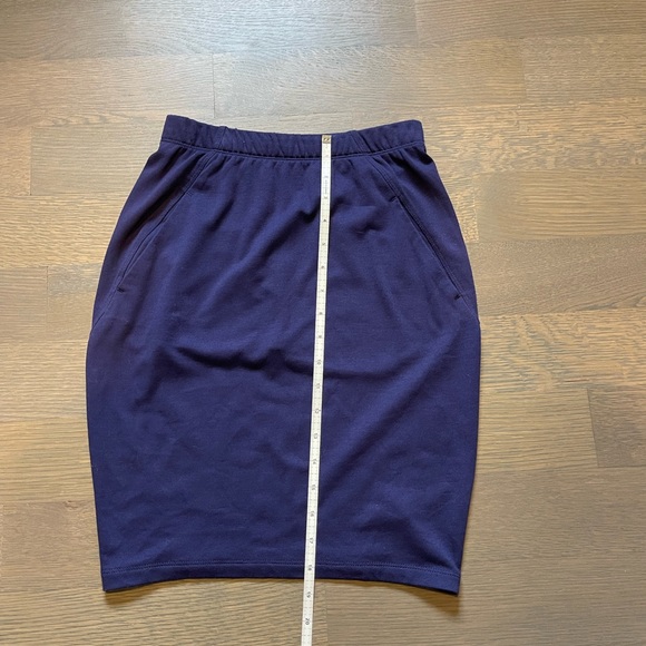 Size S Urban Outfitter’s BDG purple mini skirt with pockets - Picture 3 of 4